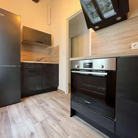 Le Cosy דירה