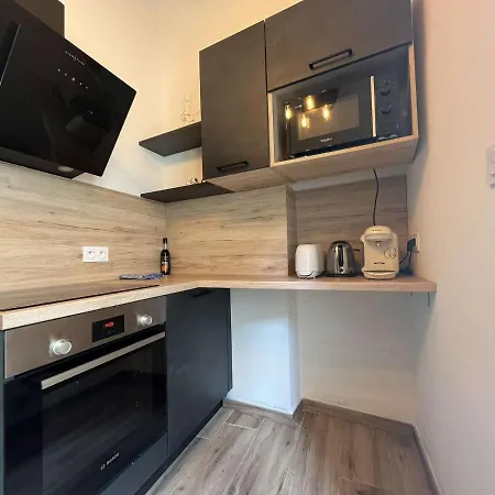 Le Cosy * נים